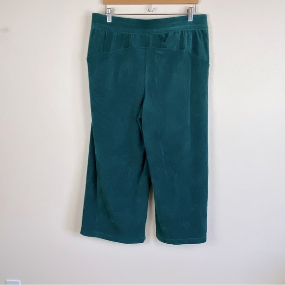 NWT Lululemon Scuba Mid-Rise Wide-Leg Crop Velvet Cord Storm Teal - Picture 2 of 9